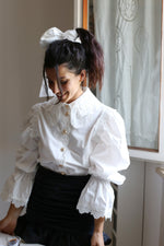 Carica l&#39;immagine nel visualizzatore di Gallery, Victorian Blouse
