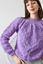 Carica l&#39;immagine nel visualizzatore di Gallery, Grandma Vintage pull lilla

