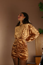 Carica l&#39;immagine nel visualizzatore di Gallery, Mini abito velluto oro
