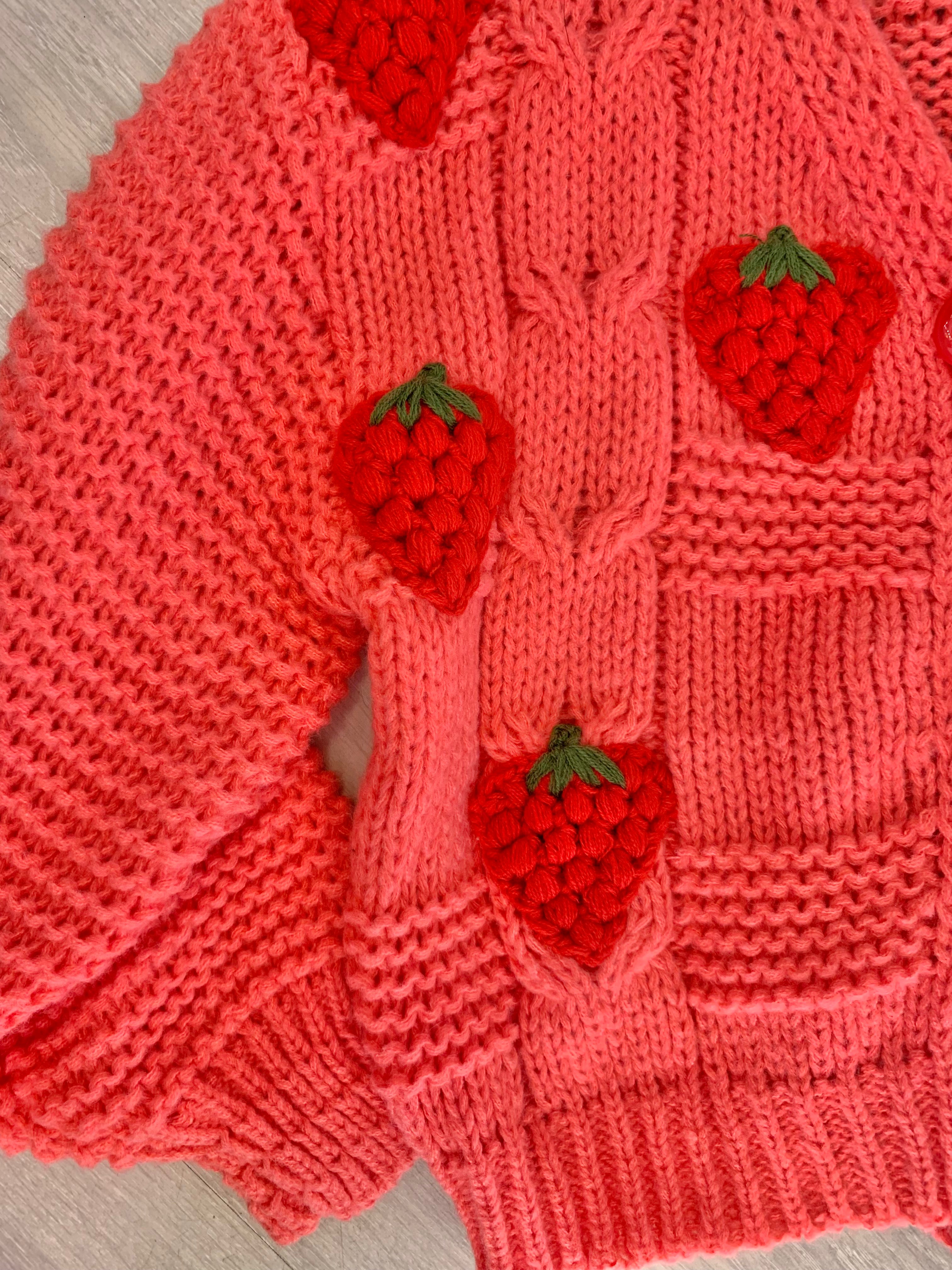Pull bottoncini fragole