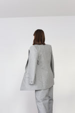 Carica l&#39;immagine nel visualizzatore di Gallery, The wool blazer grey
